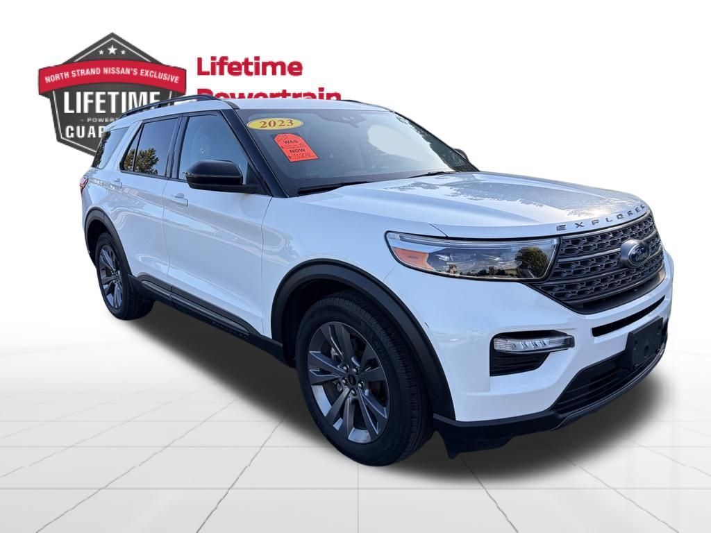 2023 FORD Explorer