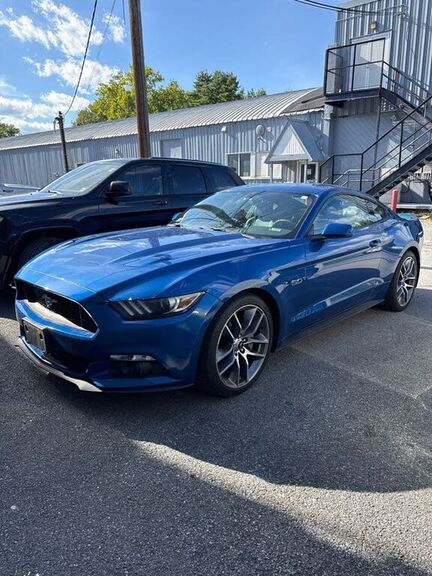 2017 FORD Mustang