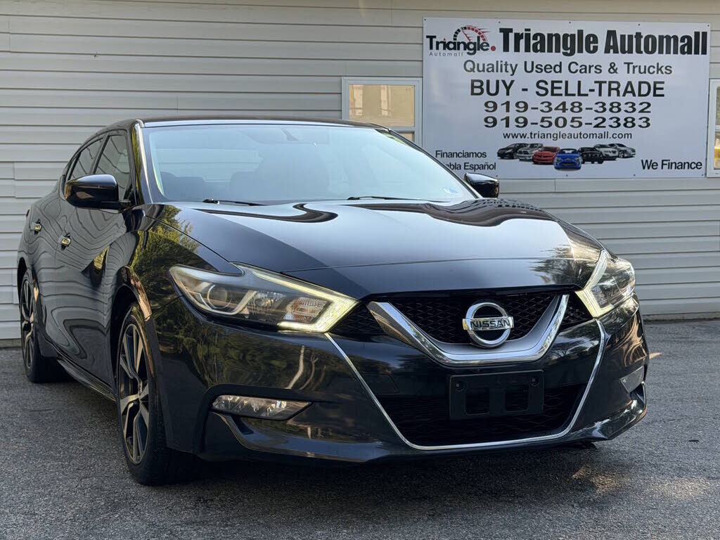 2017 NISSAN Maxima
