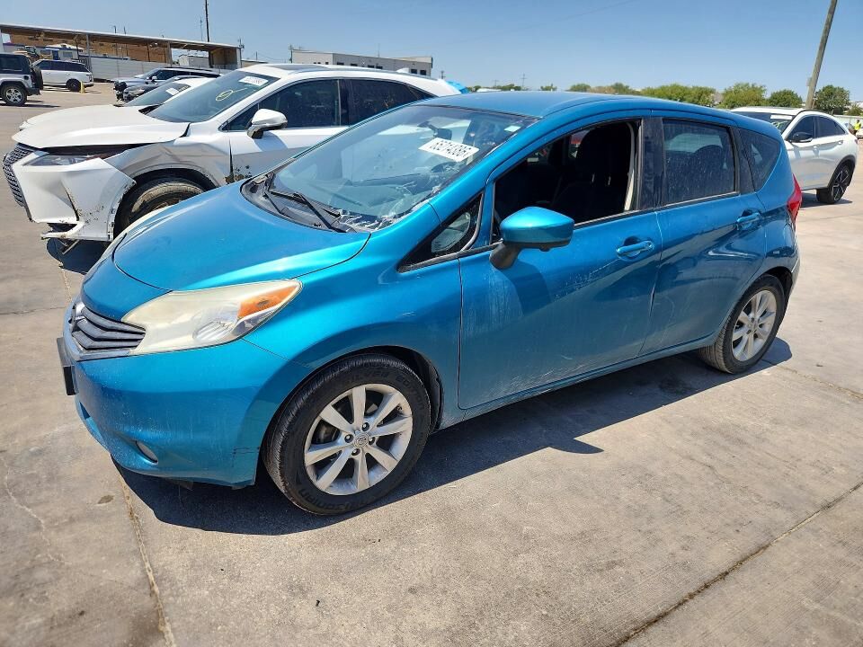 2015 NISSAN Versa