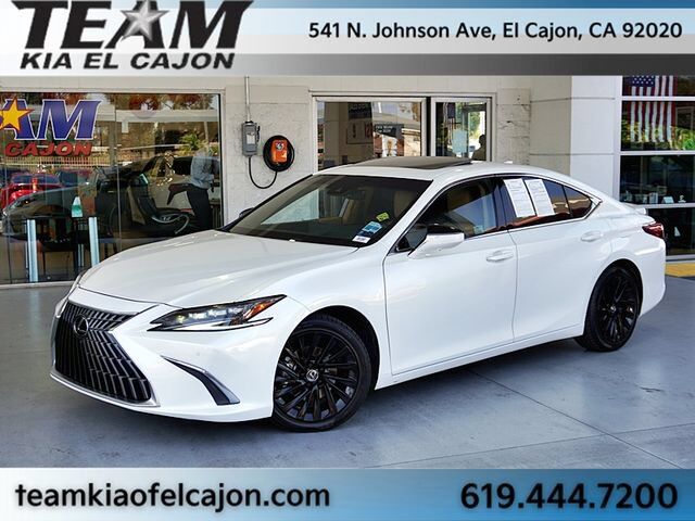 2024 LEXUS ES