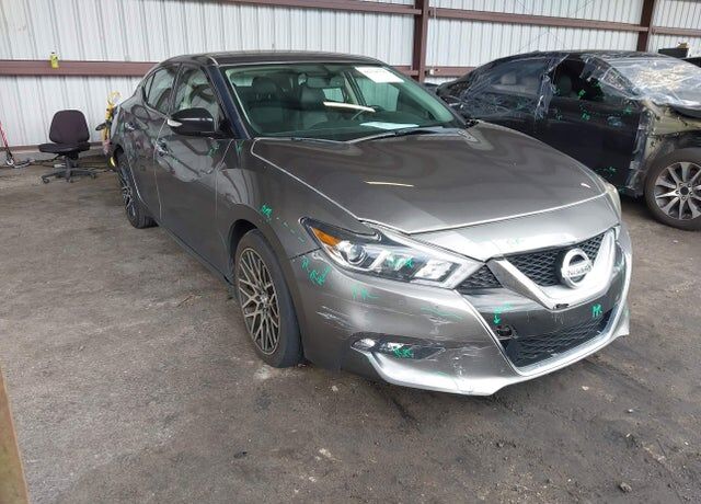 2016 NISSAN Maxima