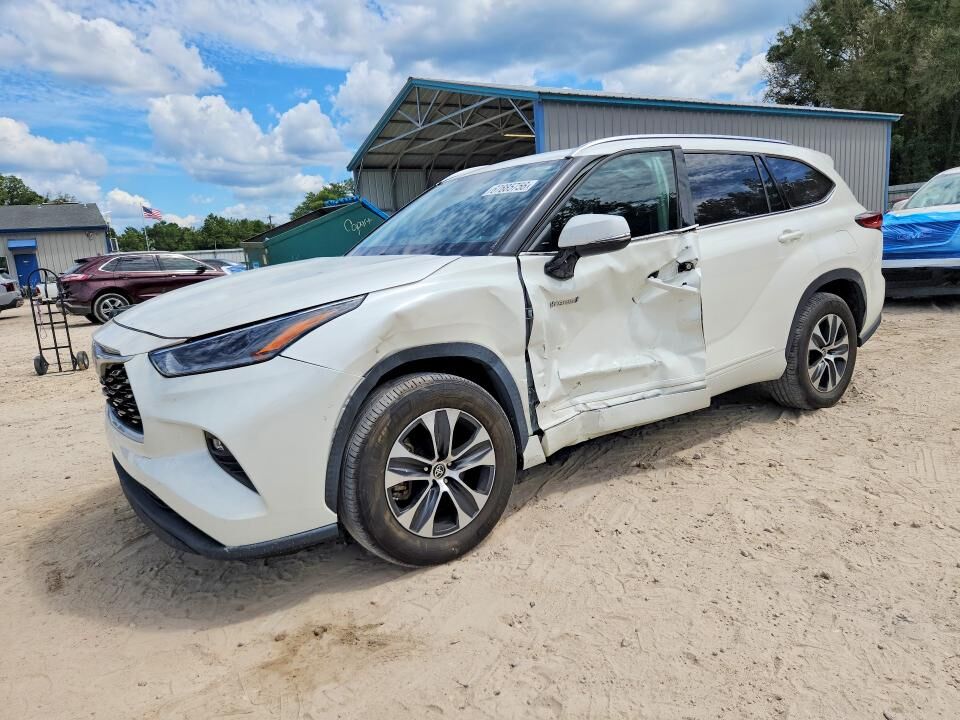 2021 TOYOTA Highlander