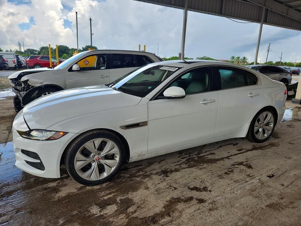2020 JAGUAR XE