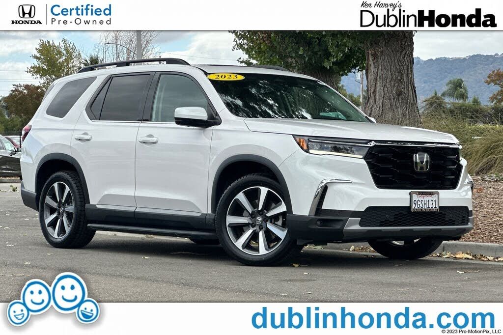 2023 HONDA Pilot