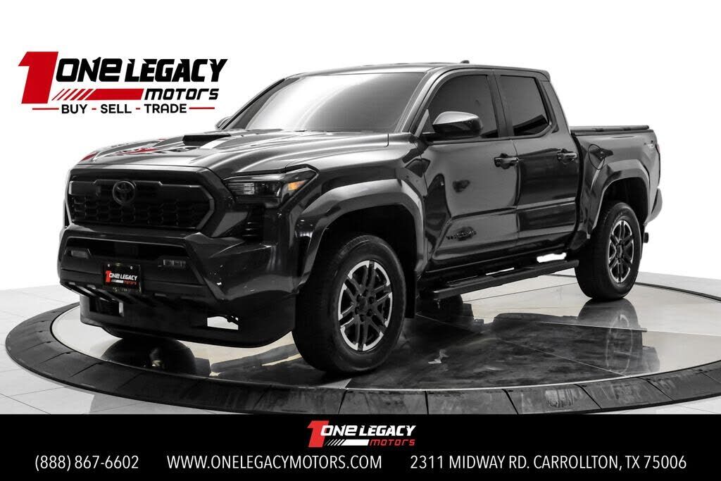 2024 TOYOTA Tacoma