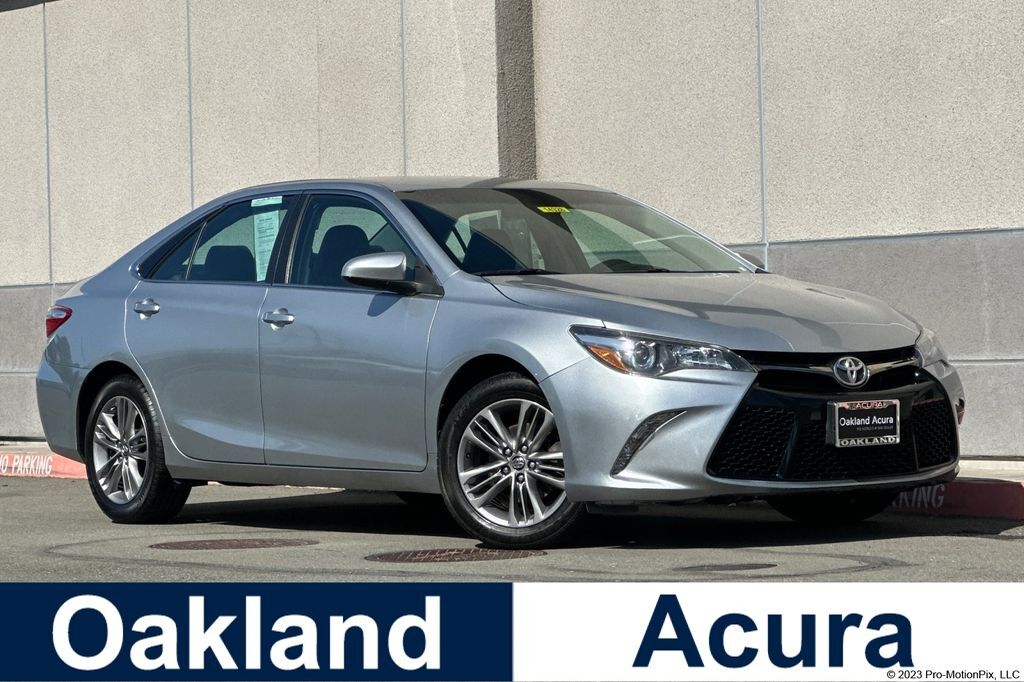2017 TOYOTA Camry