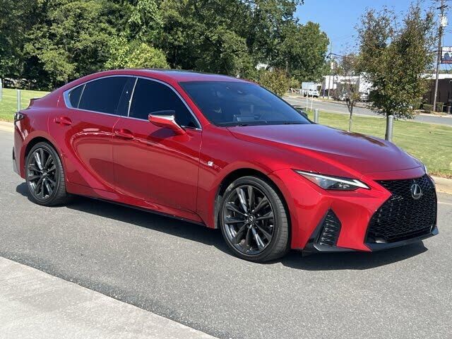 2021 LEXUS IS