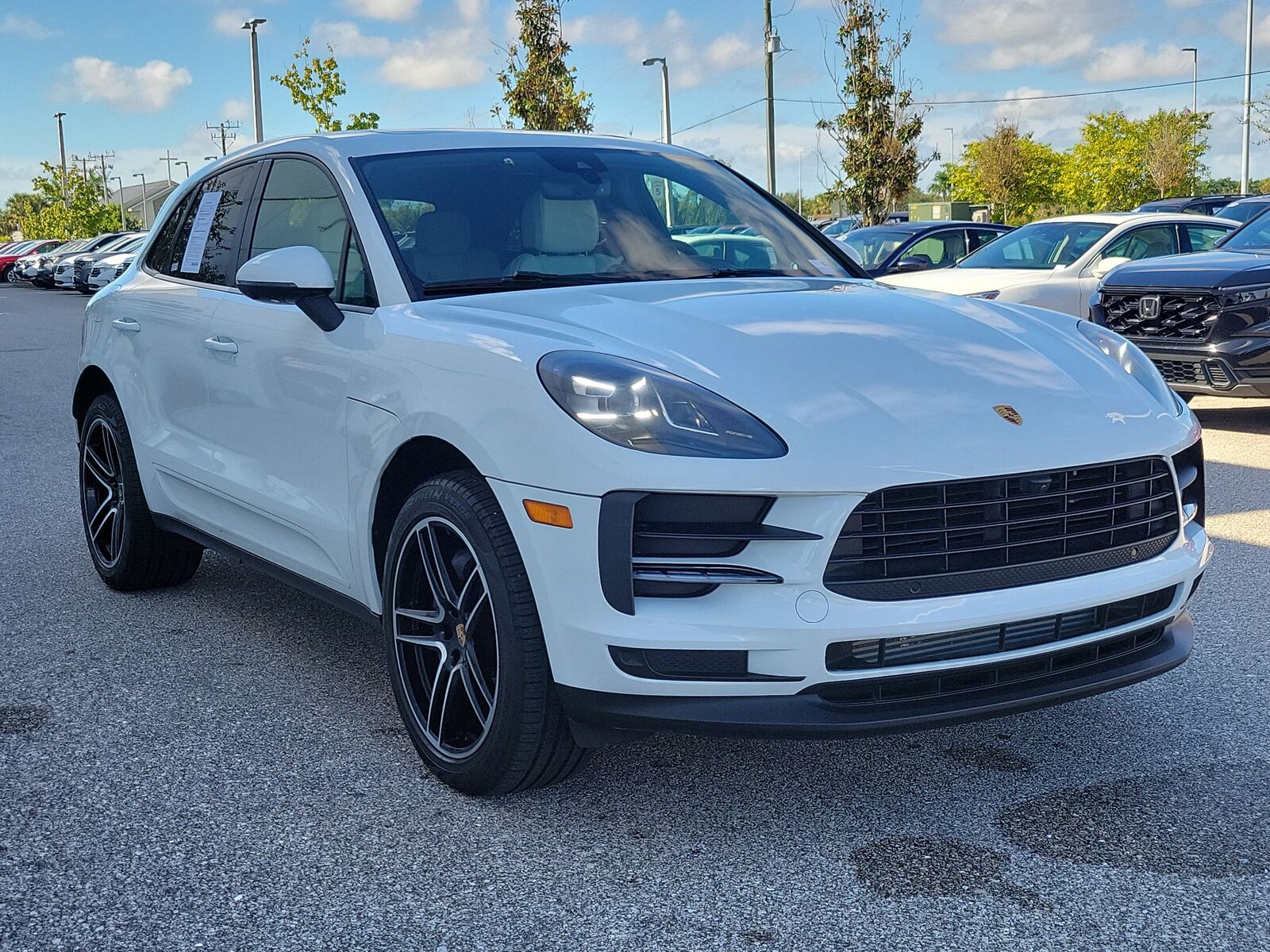 2021 PORSCHE Macan