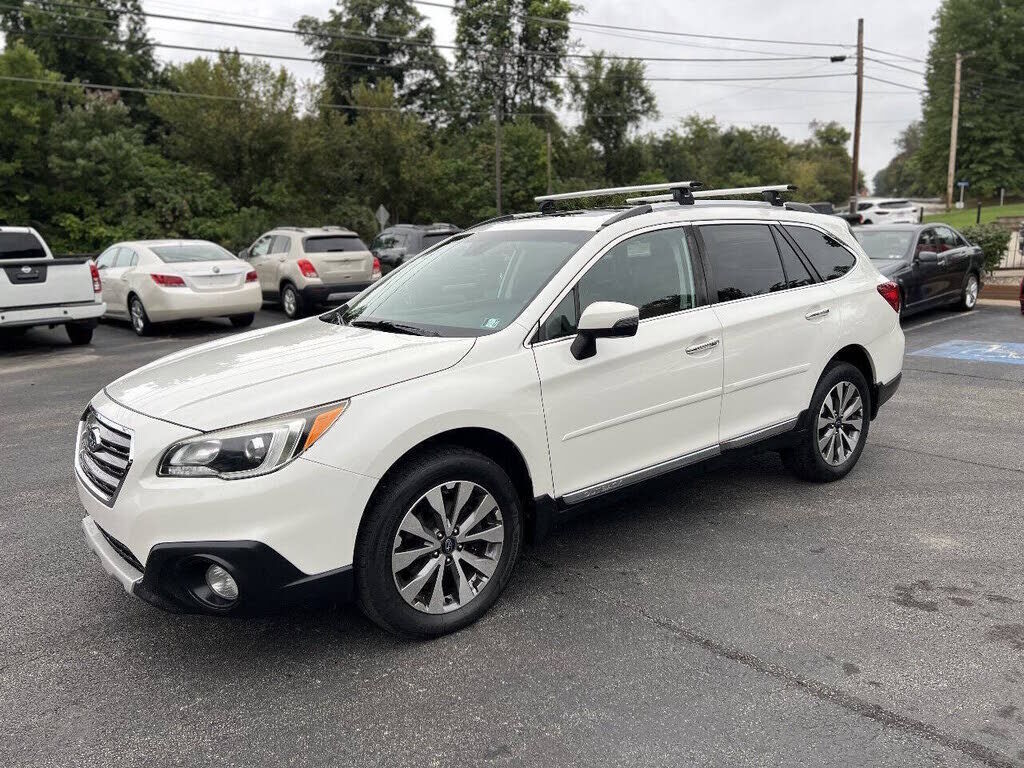 2017 SUBARU Outback