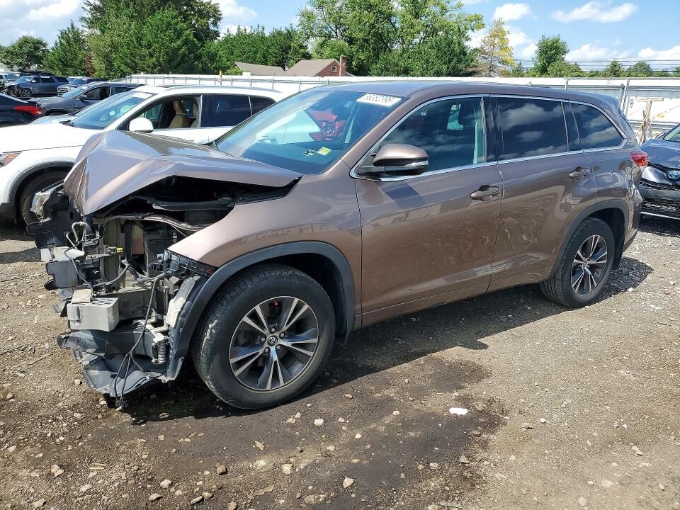2018 TOYOTA Highlander