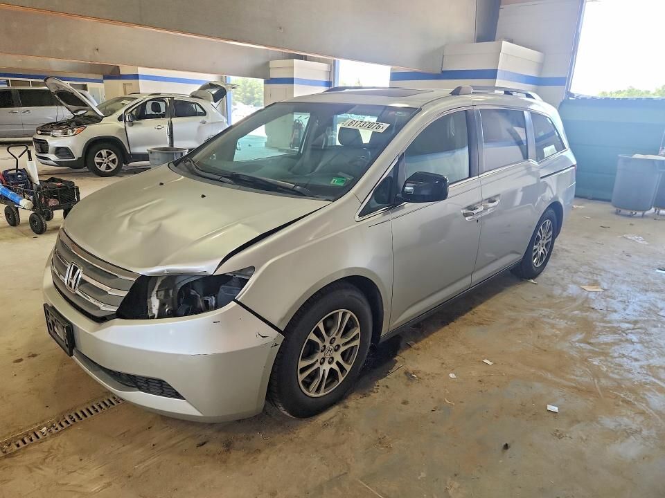 2013 HONDA Odyssey