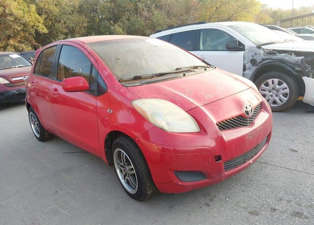 2010 TOYOTA Yaris