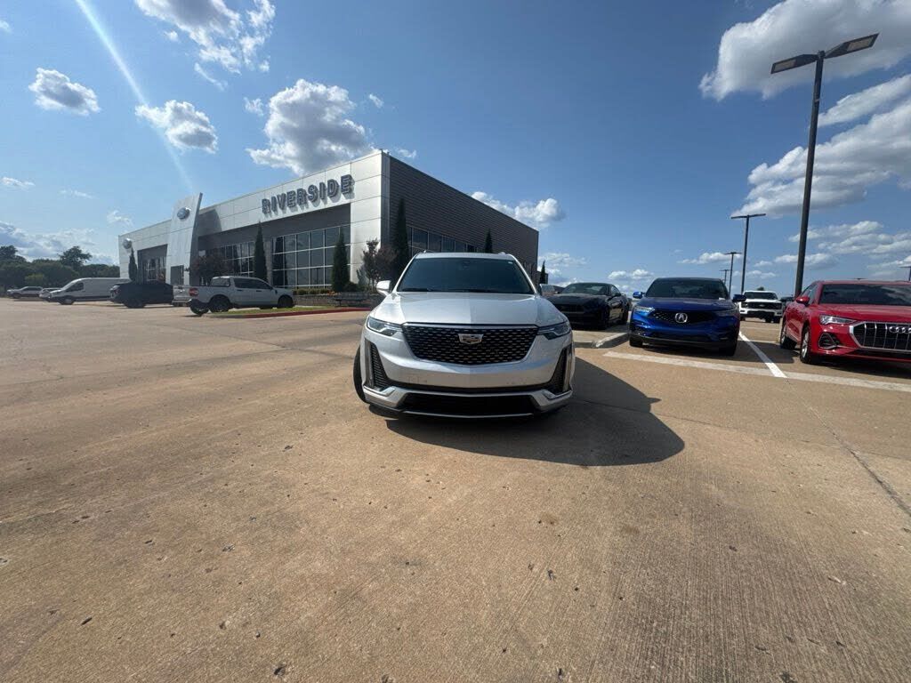 2020 CADILLAC XT6