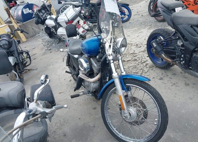 2005 HARLEY DAVIDSON Sportster 883 Custom