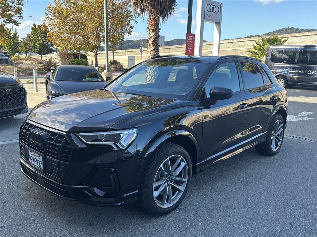 2024 AUDI Q3