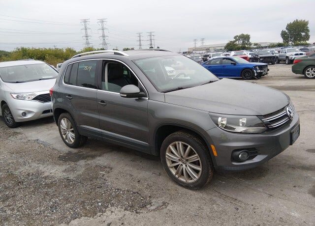 2014 VOLKSWAGEN Tiguan