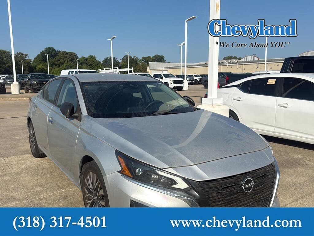 2024 NISSAN Altima