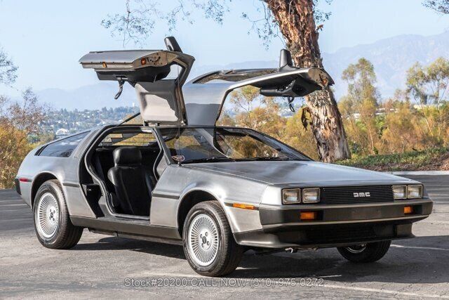 1981 DELOREAN DMC-12