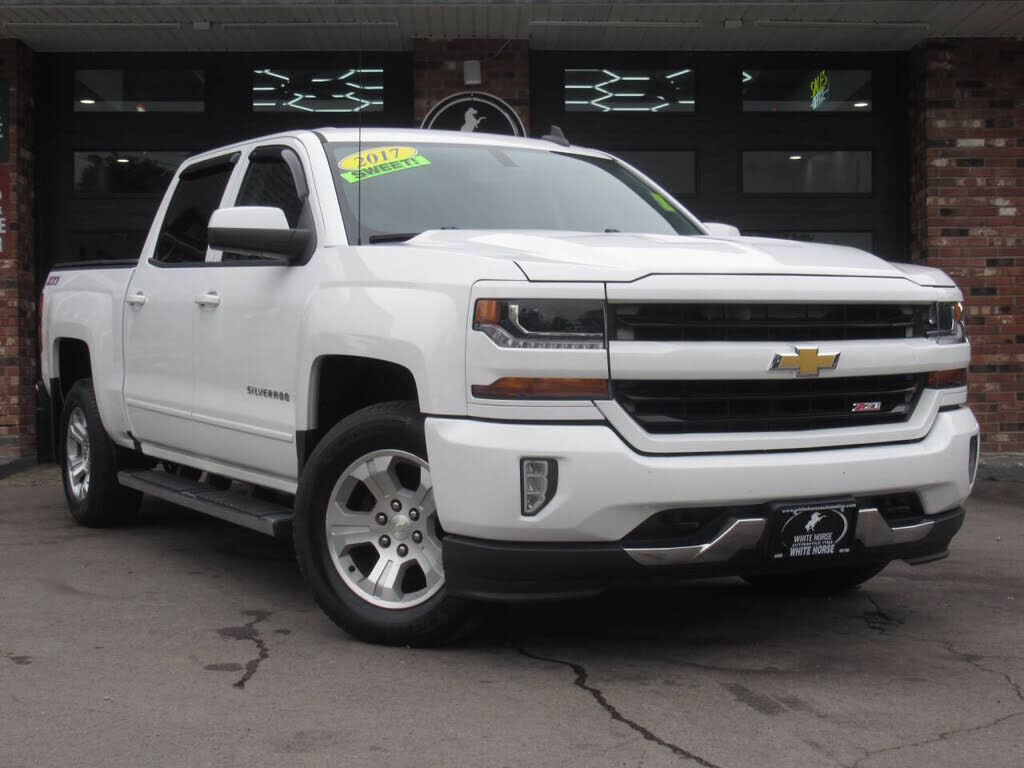 2017 CHEVROLET Silverado