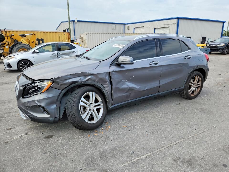 2015 MERCEDES-BENZ GLA-Class