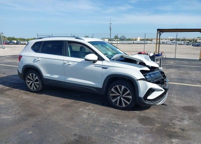 2022 VOLKSWAGEN Taos