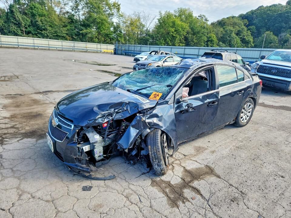 2011 CHEVROLET Cruze