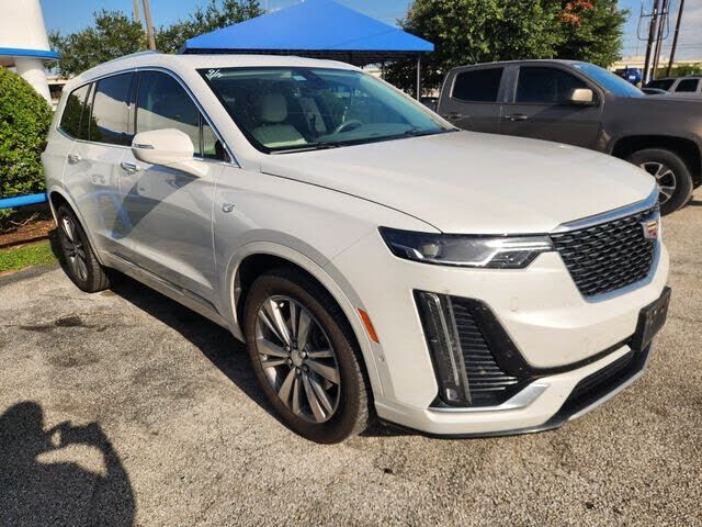 2022 CADILLAC XT6