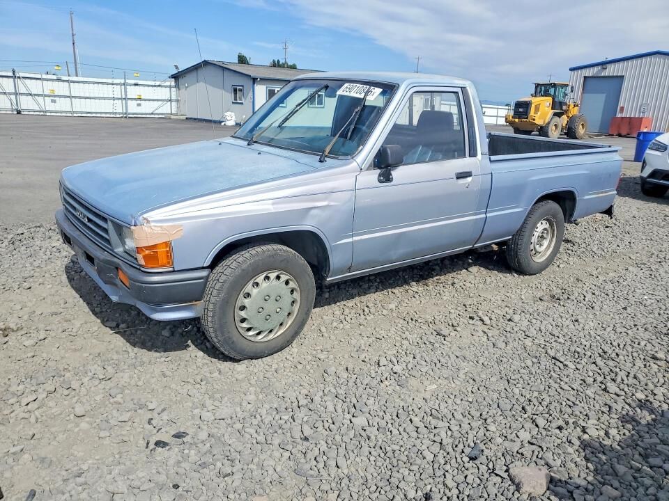 1988 TOYOTA Pick-Up