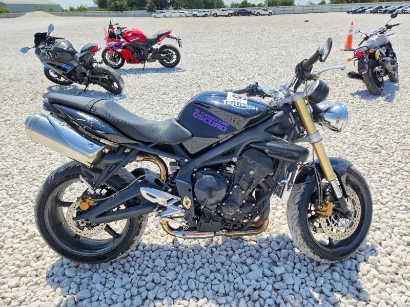 2010 TRIUMPH Street Triple