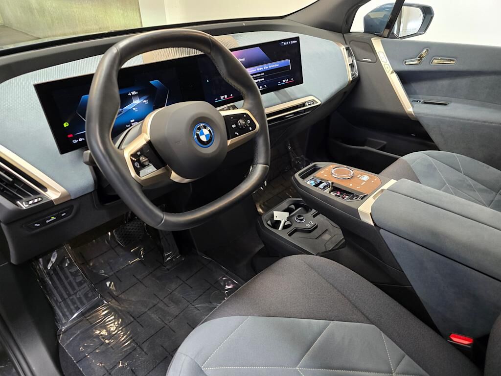 2024 BMW iX