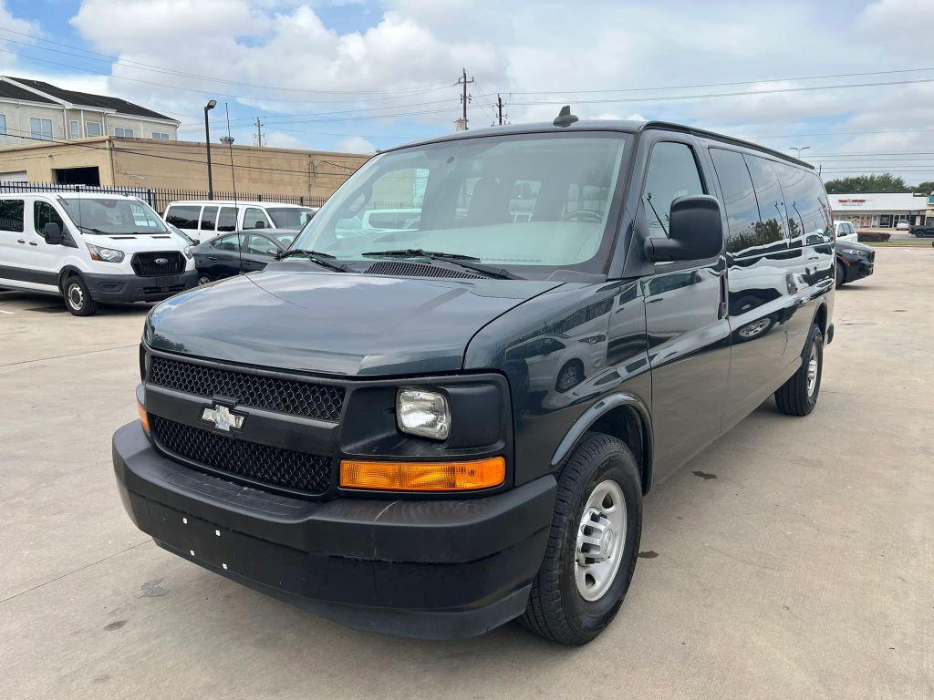 2017 CHEVROLET Express