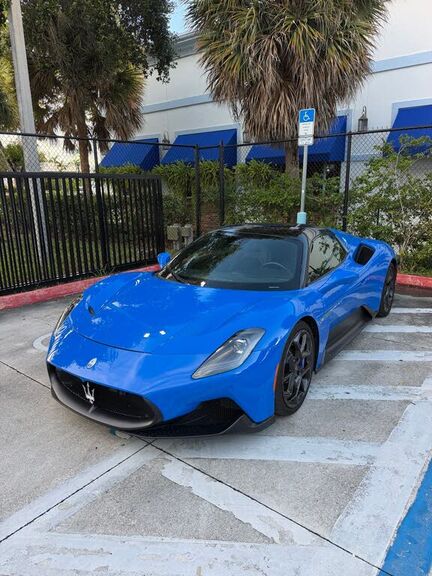 2023 MASERATI MC20