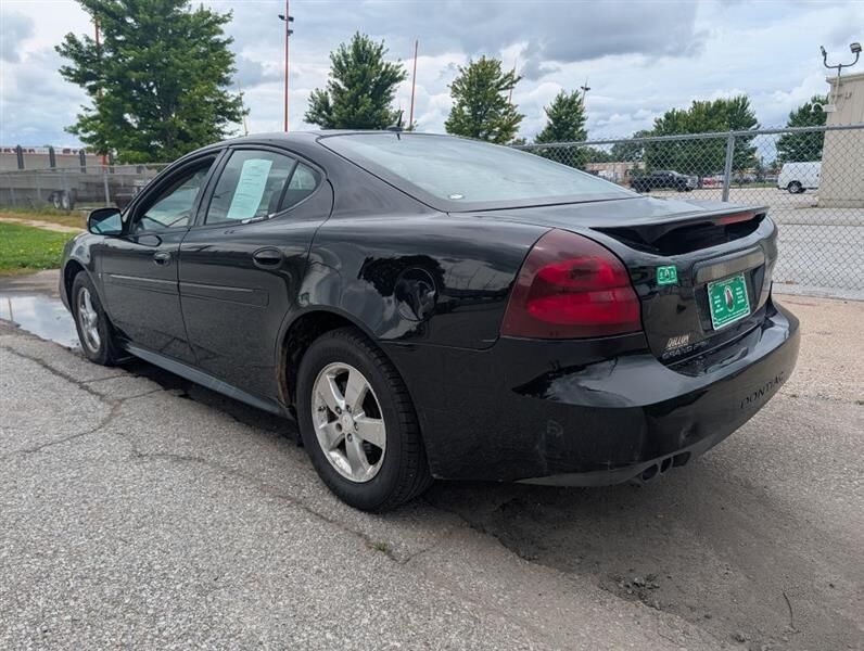 2008 PONTIAC Grand Prix
