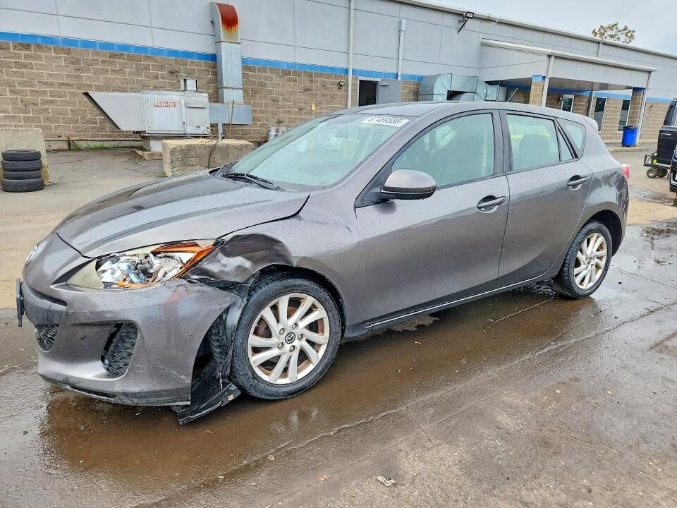 2013 MAZDA Mazda3