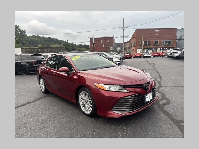 2018 TOYOTA Camry