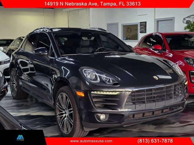 2017 PORSCHE Macan