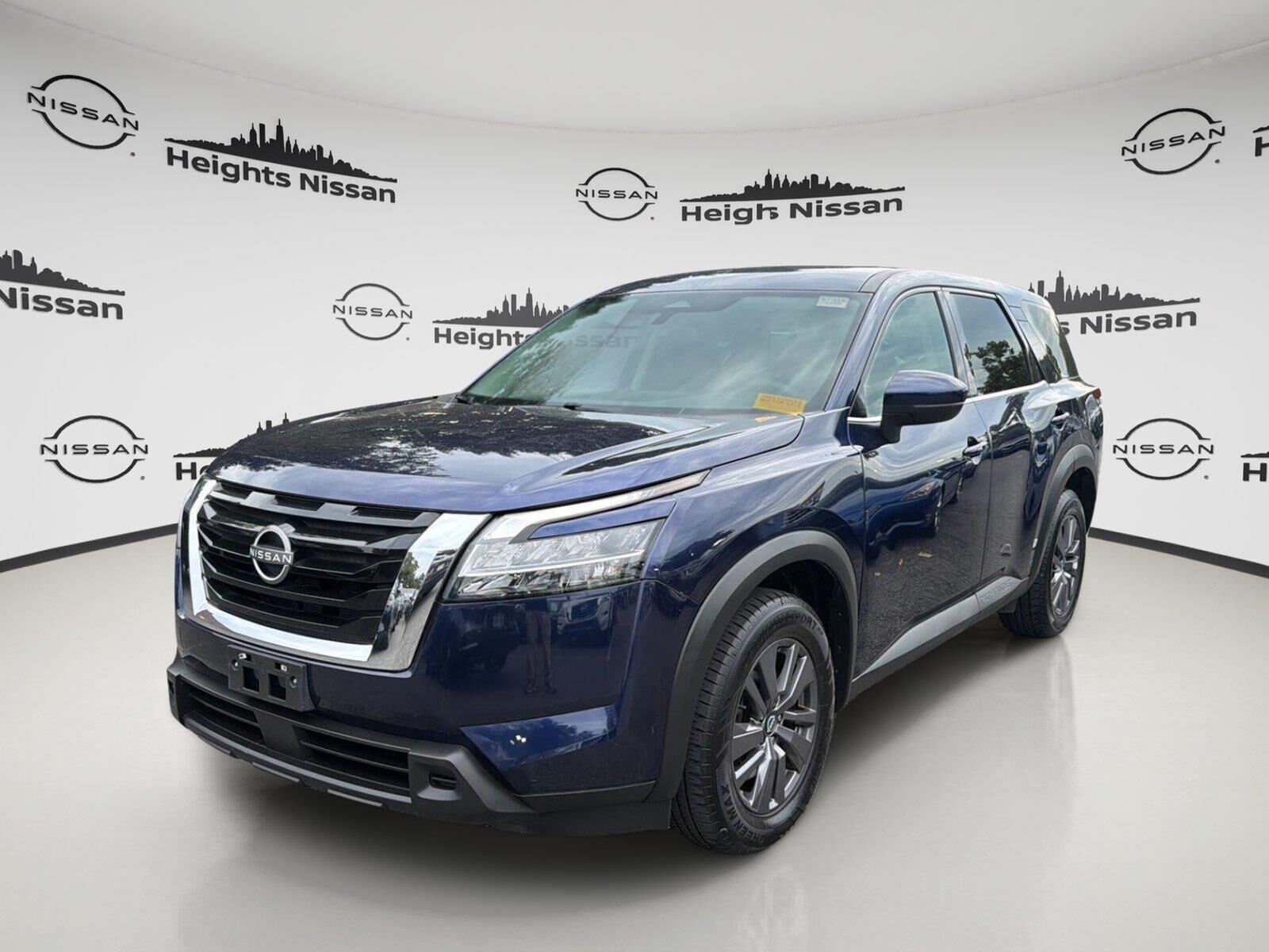 2022 NISSAN Pathfinder