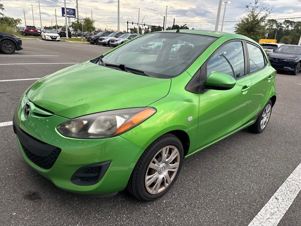 2013 MAZDA Mazda2