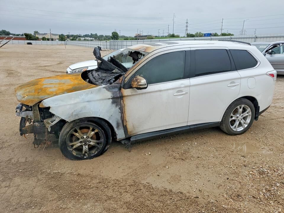 2014 MITSUBISHI Outlander