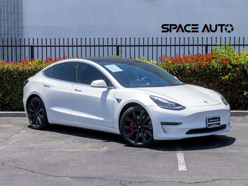 2020 TESLA Model 3