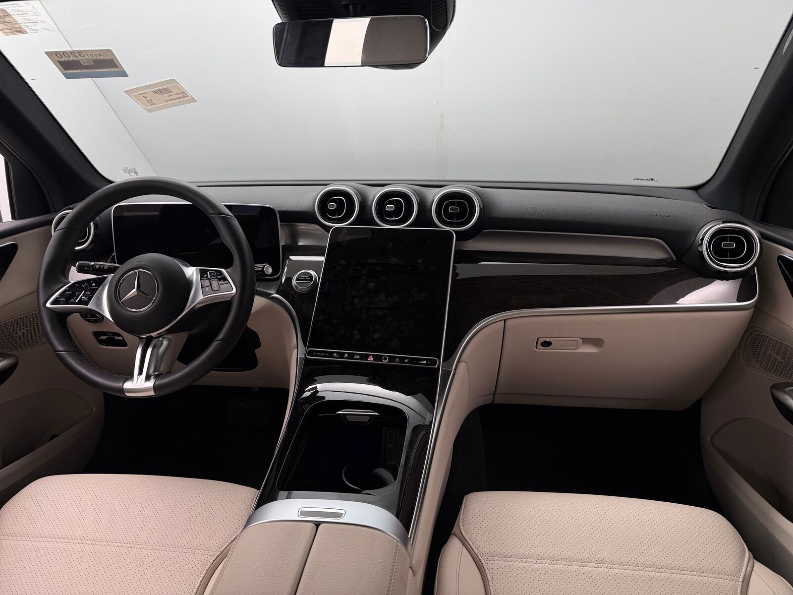 2025 Mercedes-Benz GLC-Class