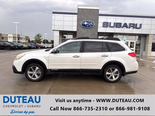 2013 SUBARU Outback