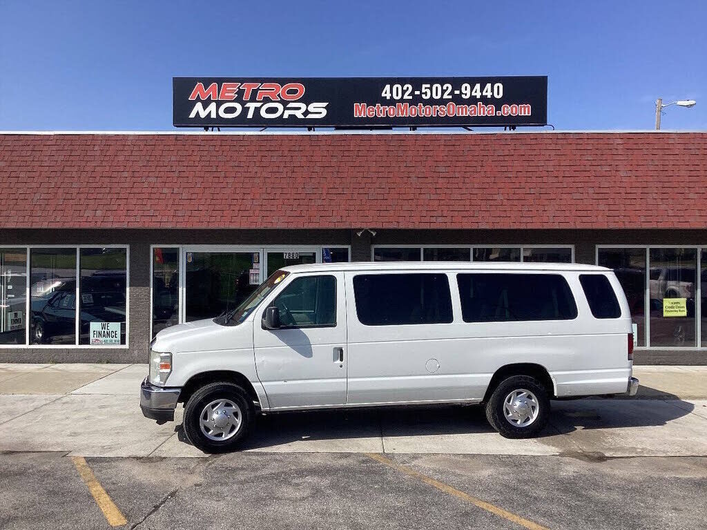 2010 FORD E-350