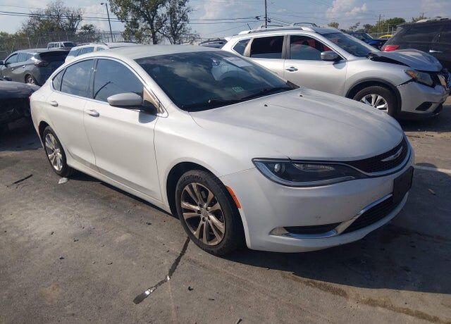 2015 CHRYSLER 200