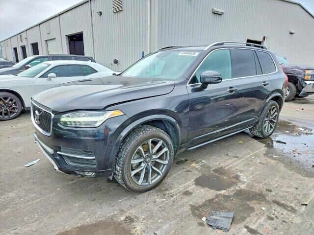 2017 VOLVO XC90