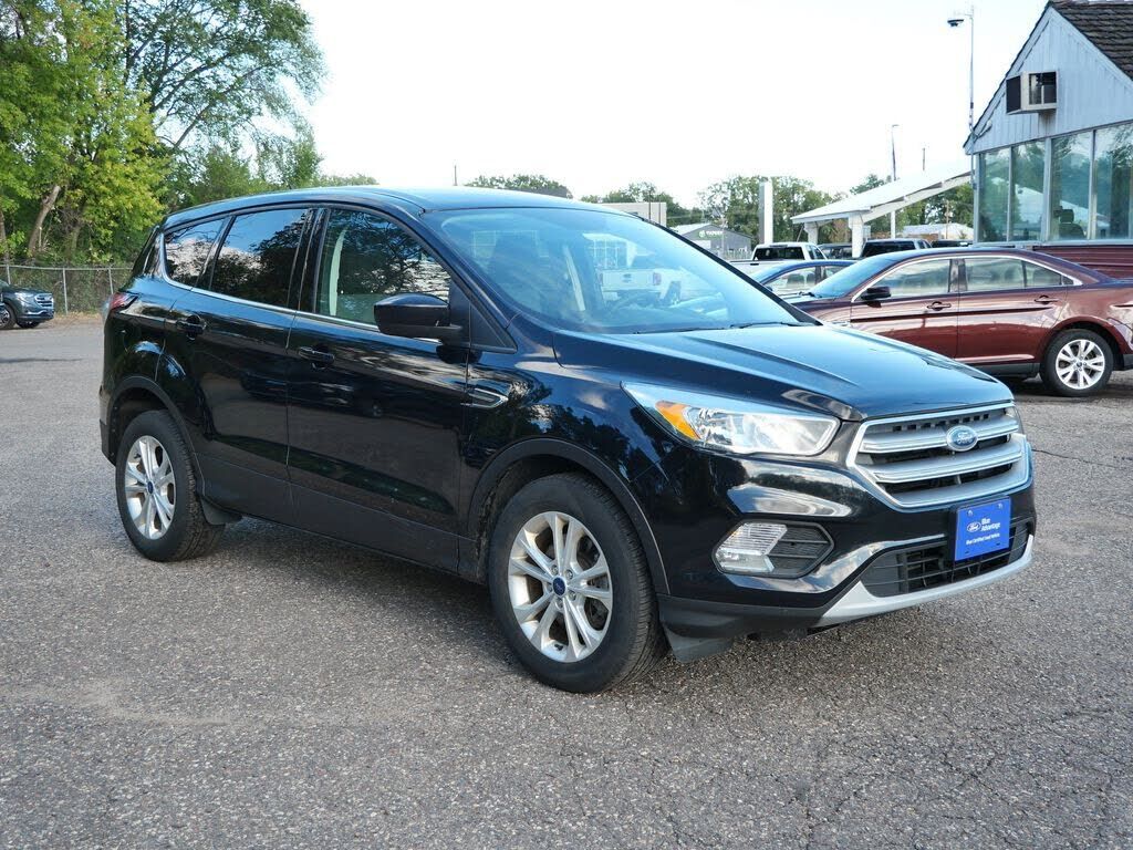 2017 FORD Escape