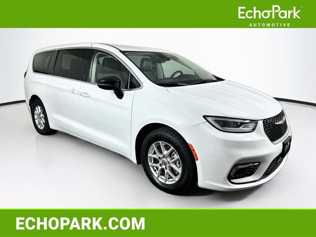 2024 CHRYSLER Pacifica