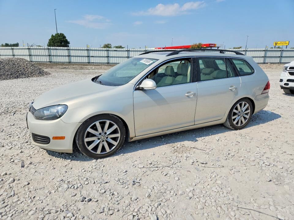 2010 VOLKSWAGEN Jetta Wagon