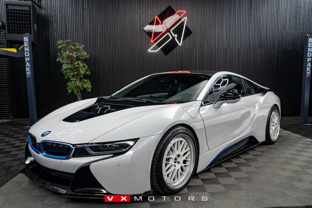 2015 BMW i8